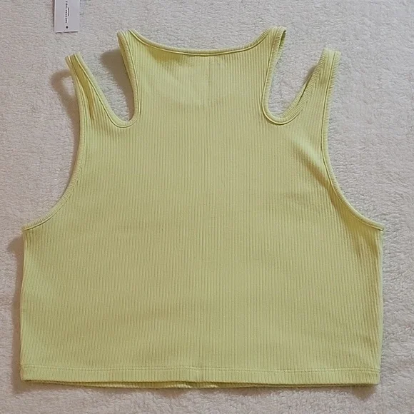 AMERICAN EAGLE OUTFITTER CROP TOP LARGE - Picture 5 of 8